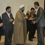تقدیر از مهندس آرش خادم به عنوان مدیر برند برتر کفش سی سی