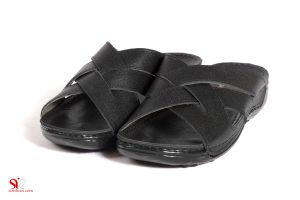 دمپایی چرم مردانه رنگ مشکی تولید سنایع چرم سی سی