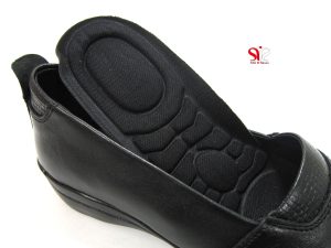 کف طبی و قابل تعویض کفش زنانه مدل آدریانا رنگ مشکی - کفش زنانه سی سی