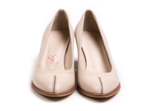 کفش زنانه مدل رکسی رنگ کرم