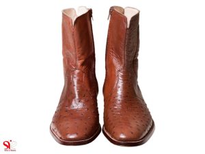 استفاده از چرم شترمرغ برای پوتین مجلسی بنتلی سی سی