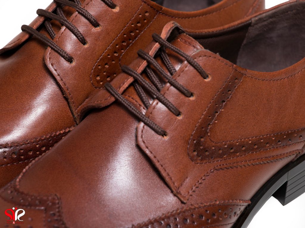 رویه چرم طبیعی کفش کلاسیک ادوارد رنگ عسلی