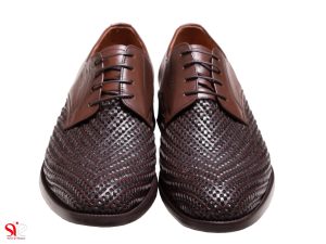 چرم بافته شده به صورت کاملا دست دوز