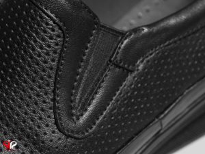 رویه چرم طبیعی رنگ مشکی کفش زنانه طبی مدل چینار سی سی