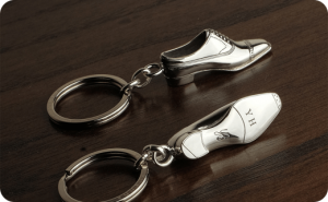 Read more about the article انواع مدل جا کلیدی، در طرح هایی از کفش (Shoes keychains)