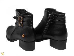 نیم پوتین زنانه پاشنه پهن ۴ سانتی کوتاه مدل فلورا - مشکی - صنایع چرم سی سی