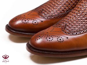 کفش مردانه هشترگ چرمی مدل مانچو بافتی عسلی