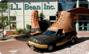 Read more about the article کفش های آقای لئون لئونوود بین (Leon Leonwood Bean) با برند (L.L. Bean)