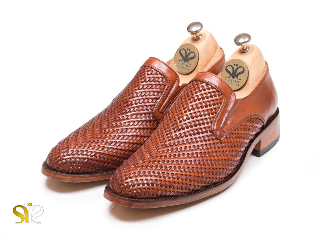 عکس کفش تمام چرم دستدوز مجلسی مردانه مدل بافتی رنگ عسلی