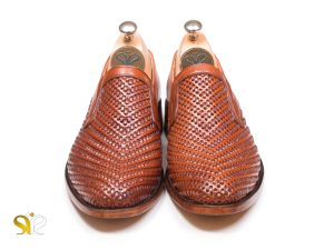 کفش تبریز تمام چرم تمام دستدوز سی سی مدل بافتی عسلی