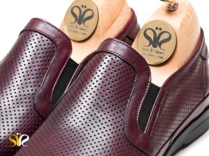 کفش طبی مردانه با چرم نرم گاوی رنگ زرشکی