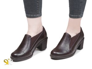 عکس کفش زنانه بدون بند سی سی مدل لرکس قهوه ای