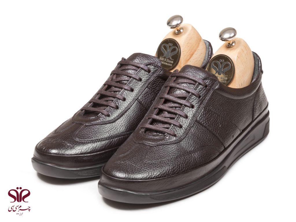 کفش مردانه اسپورت مناسب برای محیط اداری و دانشگاهی مدل پلیسر قهوه ای