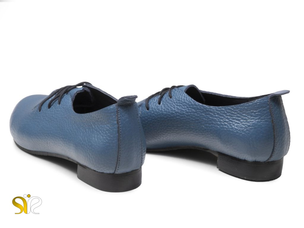 مدل روکا کفش سبک تخت دخترانه آبی بنددار
