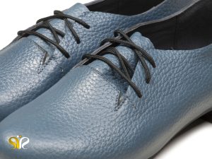 کفش تخت چرم دخترانه با چرم فلوتر آبی مدل روکا
