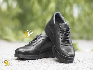 عکس مدل کفش دخترانه دیلا مشکی