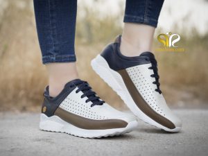 کفش اسنیکرز دخترانه رنگ سفید