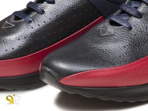 کفش اسنیکرز زنانه رنگ مشکی قرمز