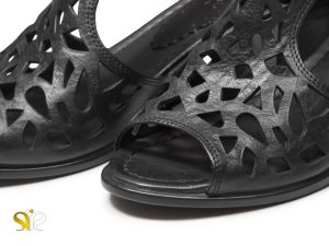 کفش زنانه پاشنه دار جلوباز