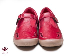 کفش دخترانه مناسب برای محیط دانشگاه مدل ثنا زرشکی