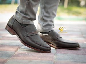 کفش چرم مردانه کلاسیک سی سی