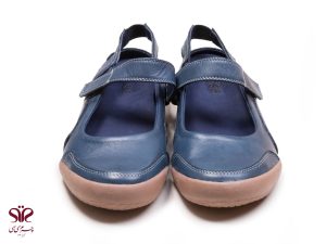 کفش زنانه چرمی تنظیم با چسب کناری مدل رها سرمه ای