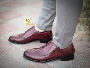 عکس کفش چرم مردانه زرشکی مدل نیکولا