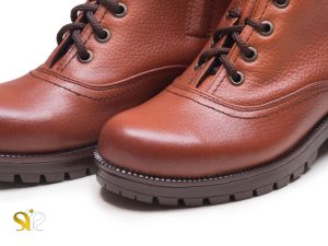 نیم بوت زنانه چرمی مدل نیلا رنگ عسلی