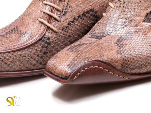 کفش بند دار مردانه پوست ماری مدل سیستان