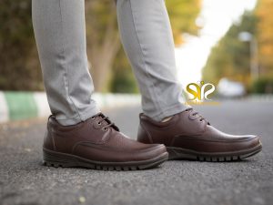 کفش روزمره مردانه مدل هامون بزرگ پا بنددار قهوه ای