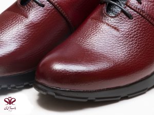 کفش اسپورت زنانه با رویه و آستر چرم طبیعی مدل پانیذ زرشکی