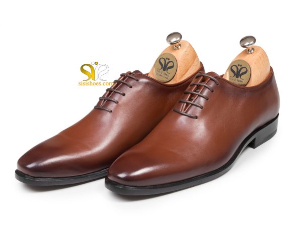 عکس مدل کفش ساده بنددار چرم مردانه