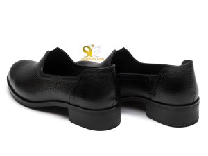 پاشنه تخت و پهن کفش زنانه