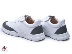 کفش اسنیکر برای پیاده روی