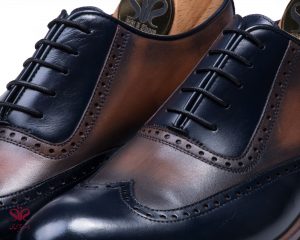 کفش مجلسی مردانه دستدوز مدل لیدر پلاس سرمه ای عسلی 5