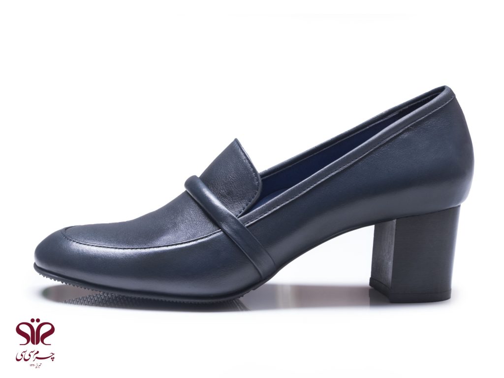 کفش زنانه مناسب محیط رسمی و نیمه رسمی مدل آروان سرمه ای