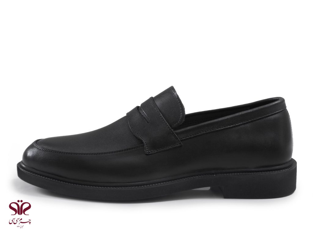 کفش مردانه بی بند با رویه و آستر چرم طبیعی مدل کاپیتان مشکی