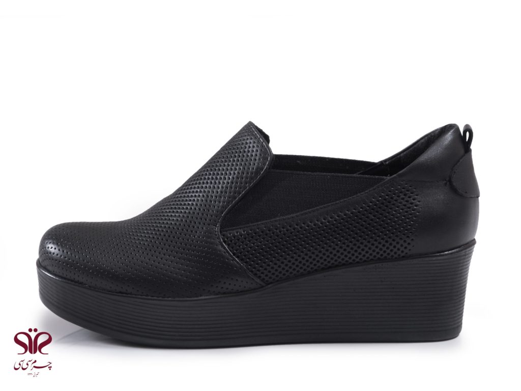 کفش زنانه لژدار مناسب برای محیط اداری مدل حصیری مشکی