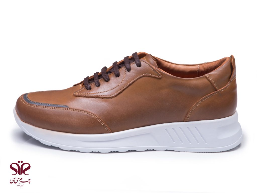 کفش مردانه اسپورت مناسب برای پیاده روی و استفاده طولانی مدت مدل آوید عسلی